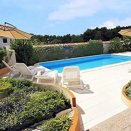 In With Balcony, Air Conditioning, Wifi 858-1 *