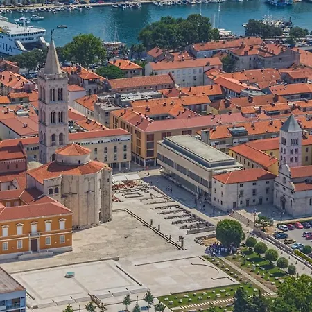 In With Balcony, Air Conditioning, Wifi 858-1 Zadar