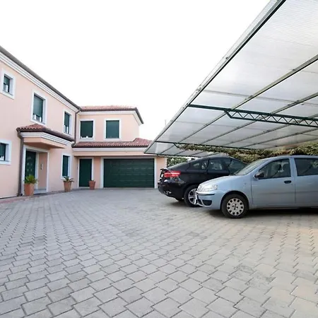 Apartman In With Balcony, Air Conditioning, Wifi 858-1 *