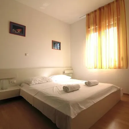 In With Balcony, Air Conditioning, Wifi 858-1 * Zadar