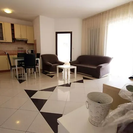 アパート In With Balcony, Air Conditioning, Wifi 858-1 ザダル