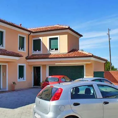 In With Balcony, Air Conditioning, Wifi 858-1 Zadar