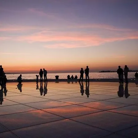 In With Balcony, Air Conditioning, Wifi 858-1 *